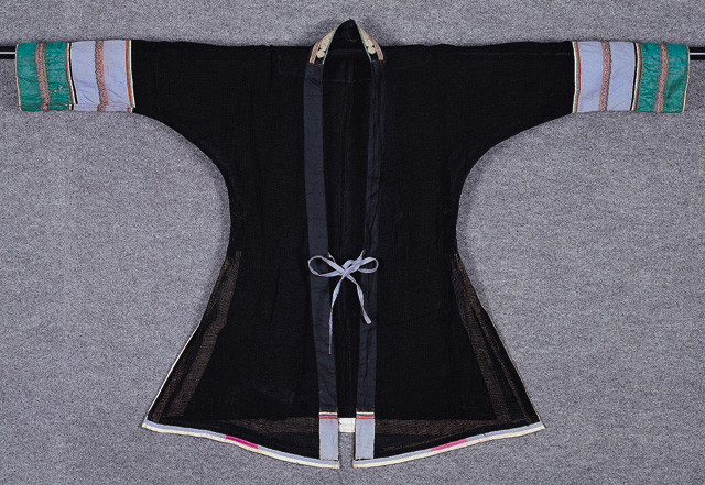 貴州黎平侗族絞織夏季盛裝(含鞋與裙)