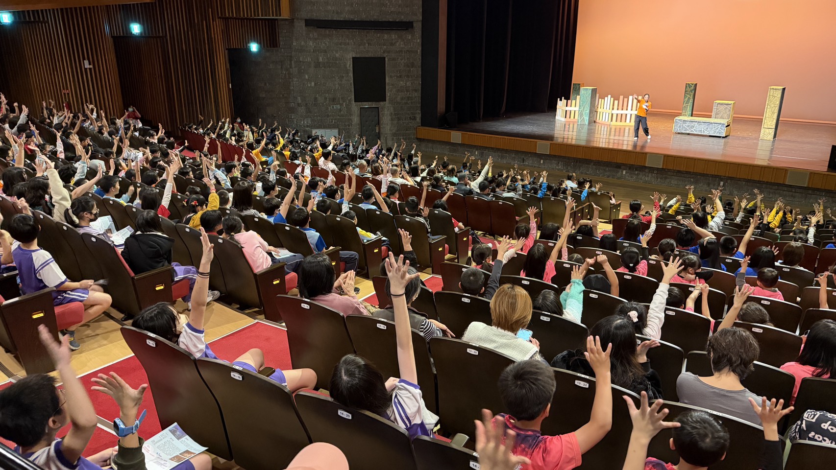 The performance allowed attendees to experience the charm and magic of theater