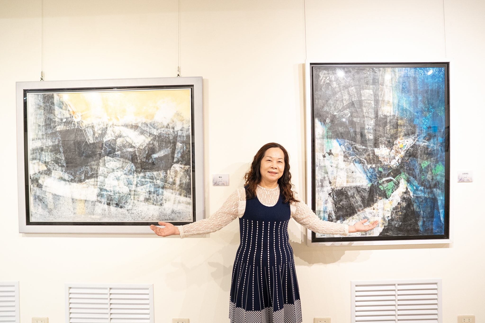 Lai Jui-Chen 's works, including “Dawn” and “Impression of Nan’ao”, feature flowing layers of color and striking contrasts of light and shadow, revealing both the rhythms of nature and the emotional transformation of the artist’s life experiences